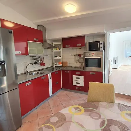 Appartement - 2 Bedrooms, 67m2, Terrace *