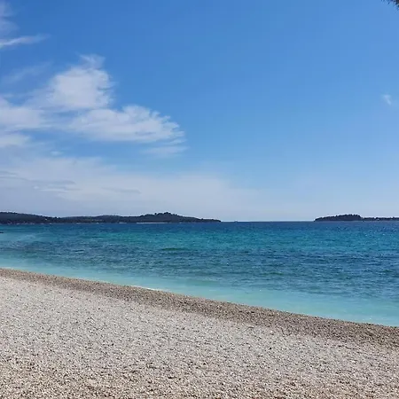 - 2 Bedrooms, 67m2, Terrace * Fažana