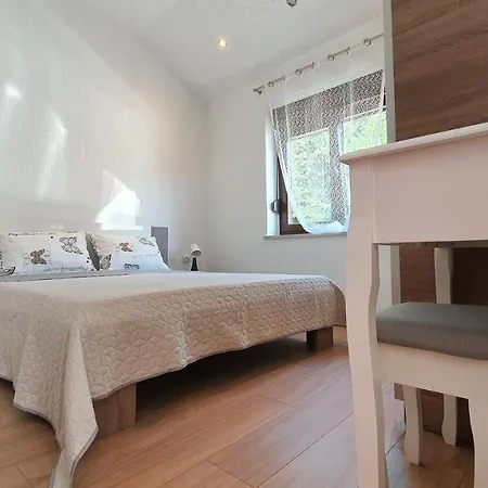 - 2 Bedrooms, 67m2, Terrace * Fažana