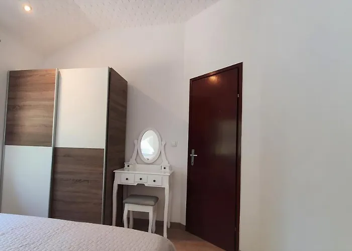 - 2 Bedrooms, 67m2, Terrace * Fazana